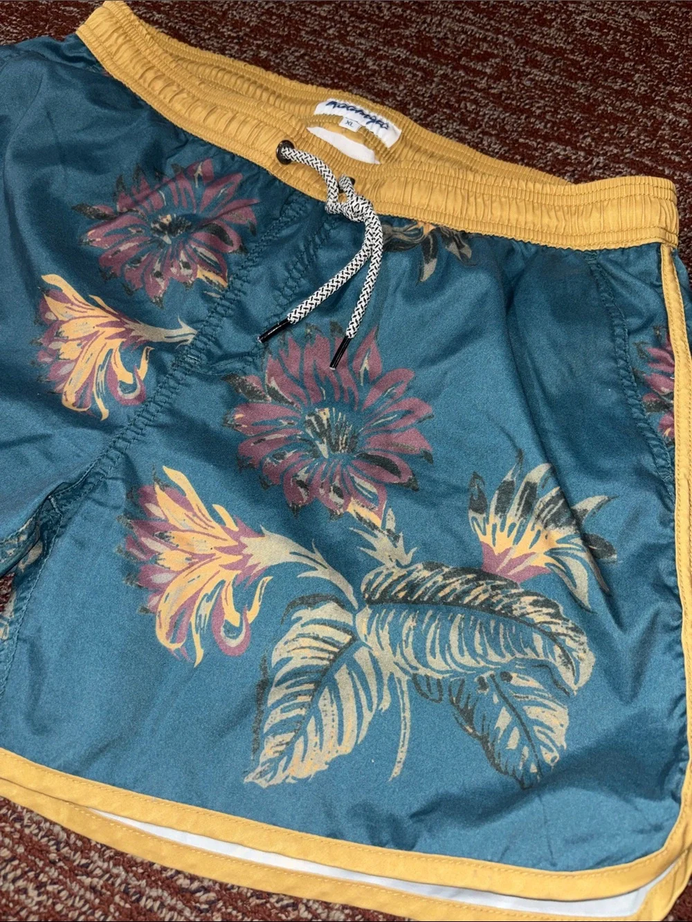 Maamgic 5” swim shorts tropical print chartreuse trim floral print beach XL